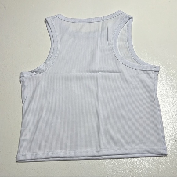 New Summery Tank Tops - Picture 3 of 4